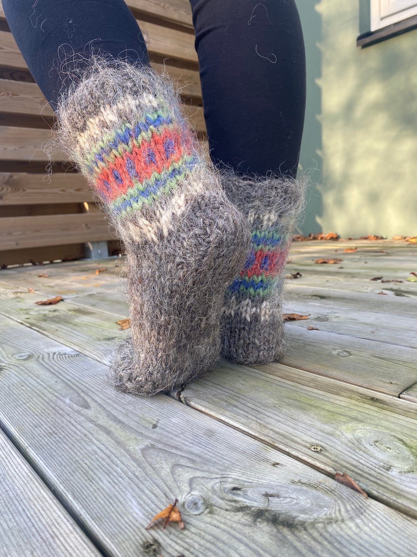 Handmade Warm Wool Socks for Women – Sally-Sheep