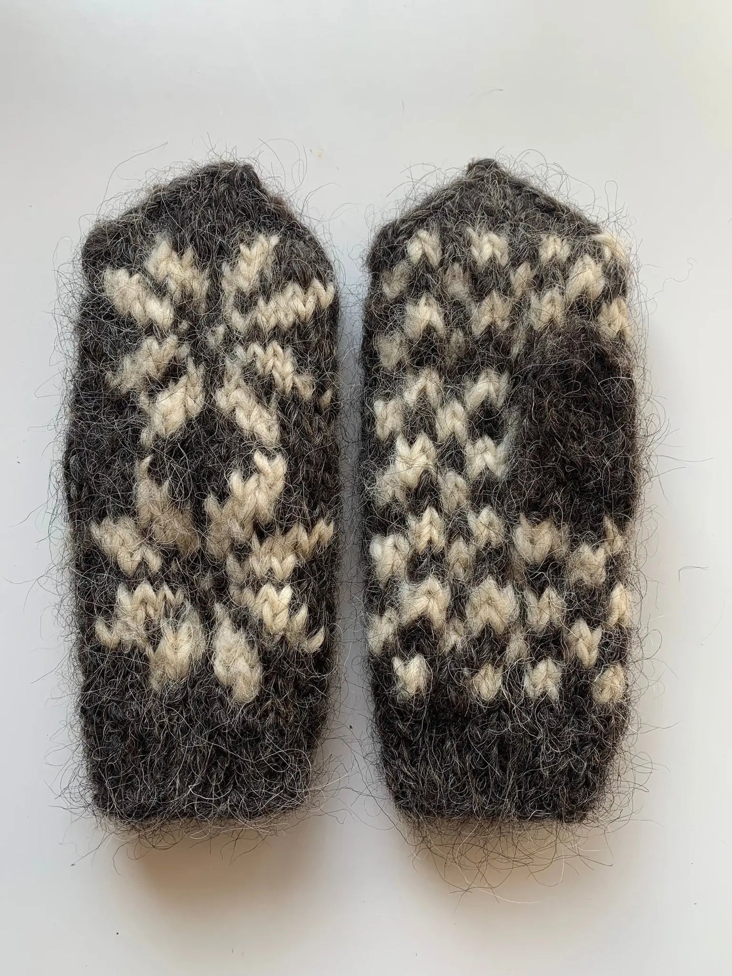 Woolen mittens SallySheep