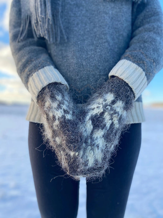 Woolen mittens SallySheep