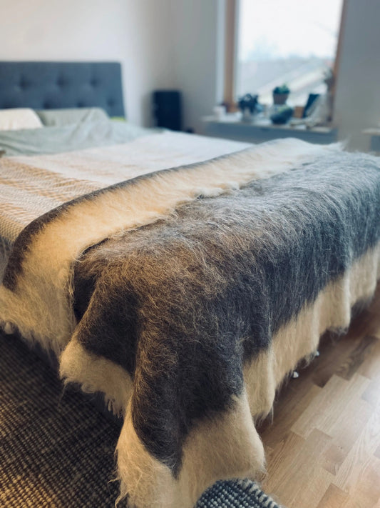 Heavy Throw Blanket Sheep Wool Organic SallySheep