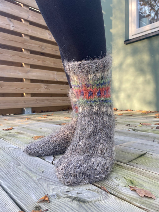 Handmade Warm Wool Socks for Women – Sally-Sheep