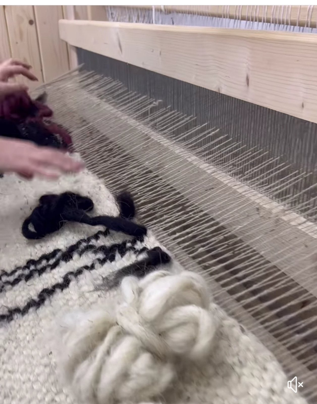 Woolen throw blanket SallySheep