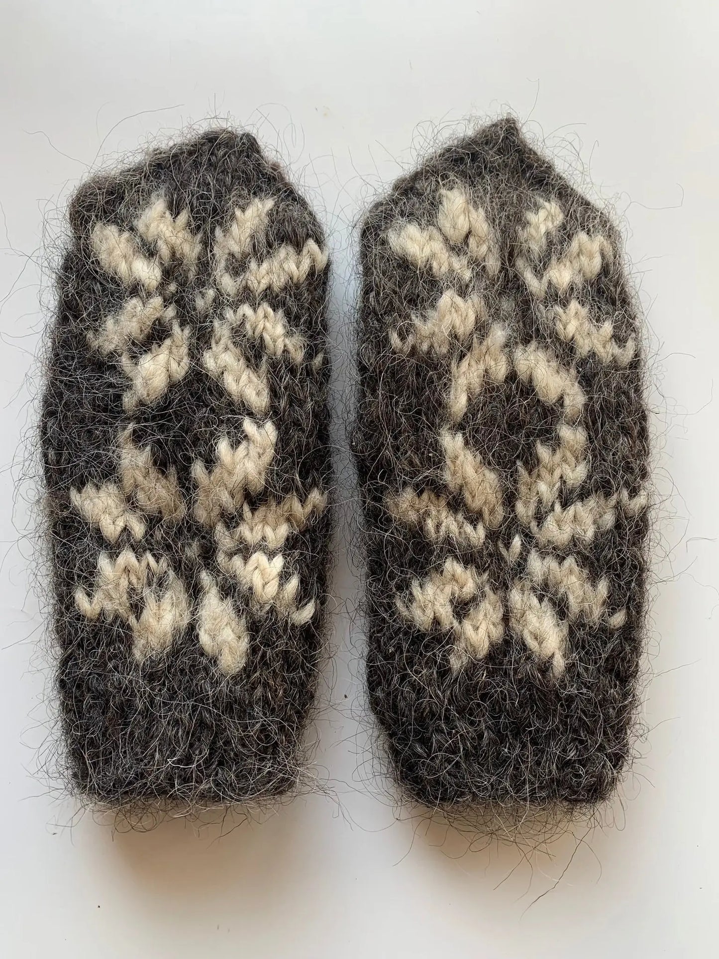 Woolen mittens SallySheep