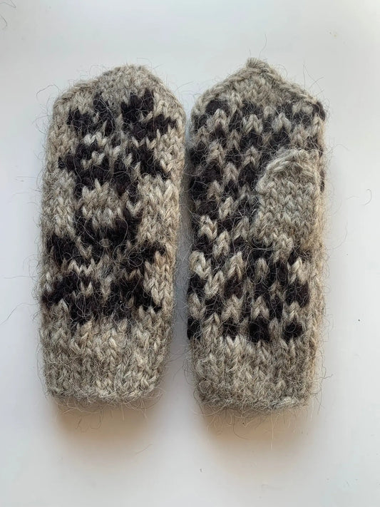 Woolen mittens SallySheep