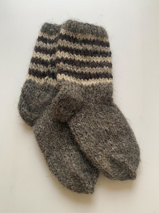 Handmade Warm Wool Socks for Women – Sally-Sheep