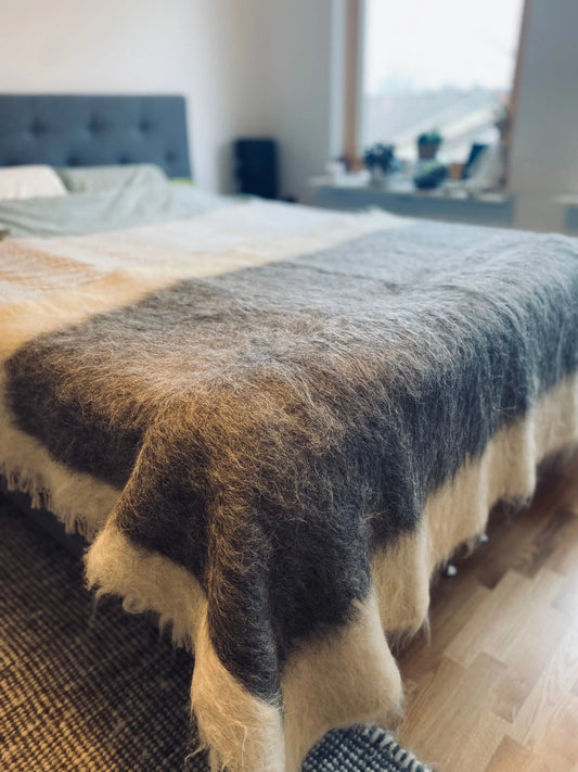 Heavy Throw Blanket  Sheep Wool Organic SallySheep